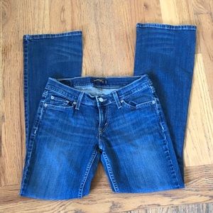 🌻Levi’s 524 Too Super Low Boot Cut Jeans Sz5 EUC